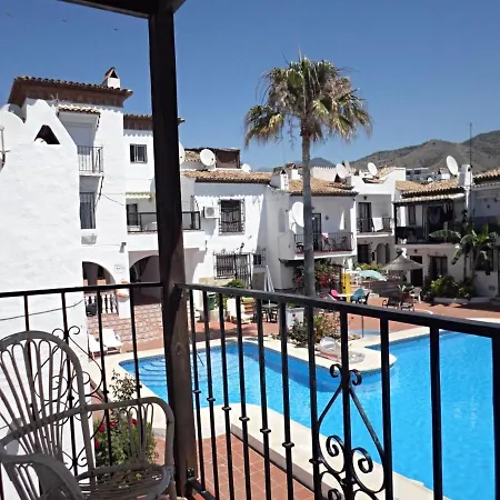 Apartment Nueva 81 Menyber Nerja